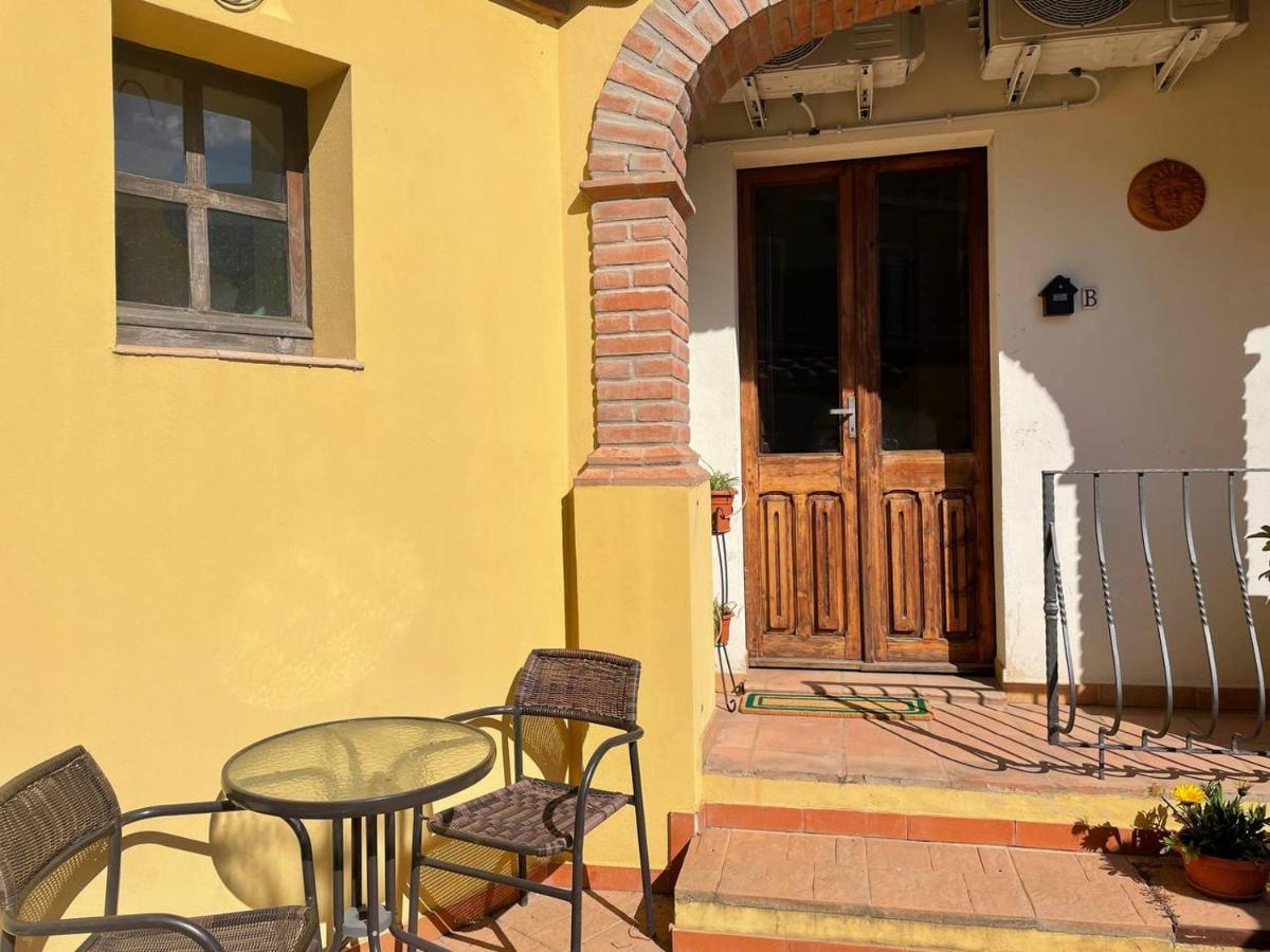 Aventina Holiday Home Burcei Exteriér fotografie